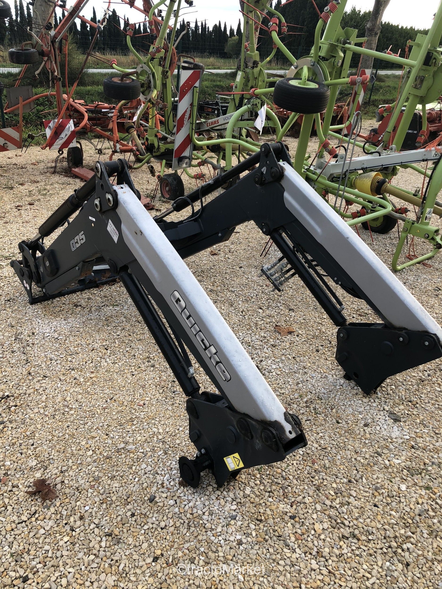 Chargeur Frontal Pour Tracteur Massey Ferguson 35