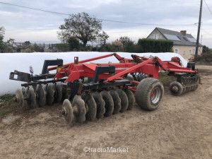 COVER CROP 28 DISQUES SXP 28C Tracteur agricole