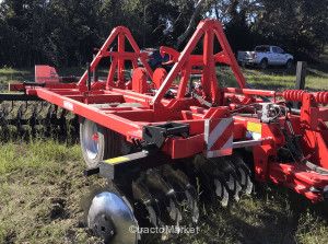 COVER CROP 36 DISQUES 13630 Tracteur agricole
