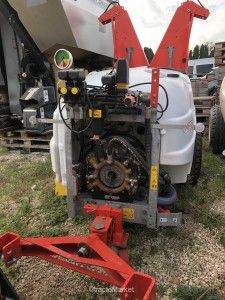 PULVÉ VIGNE FUTURA TGZ 1000L Tracteur agricole