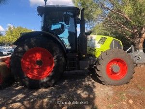 ARION 650 CMATIC Tracteur agricole