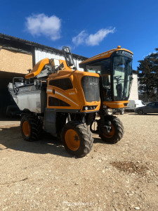 OPTIMUM 690 SP2 Machine à vendanger