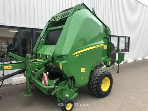 PRESSE JOHN DEERE V 461 M Presse à balles rondes