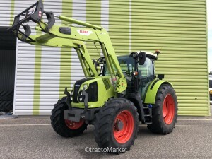 ARION 440 Tracteur agricole