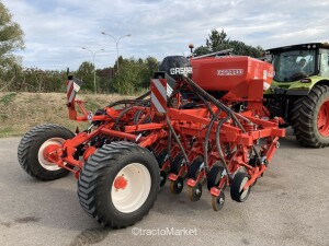 GIGANTE 400 Moissonneuse batteuse