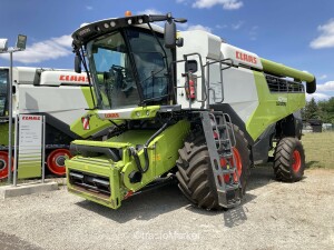 LEXION 6700 (C84-225) Presses et Chaine verte