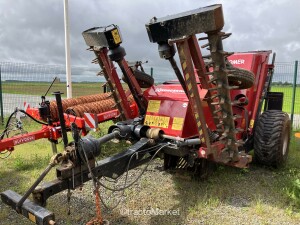 RAMASSEUSE DE PIERRE STONEBEAR Tracteurs