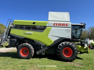 LEXION 7500 4RM CPE 7.70M Livestock trailer