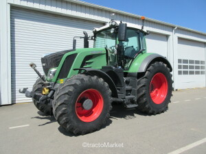 TRACTEUR FENDT 828 VARIO Hoe