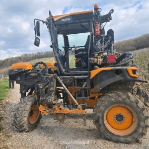 ENJAMBEUR 240 Tracteur agricole