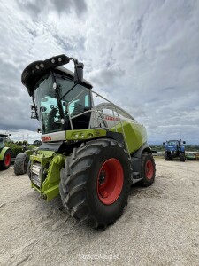 JAGUAR 950 -STAGE V 4 ROUES Tracteurs