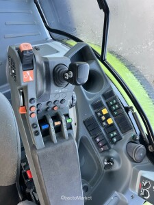 ARION 530 CMATIC S5 LS 30+ Fourches et pinces pour balles