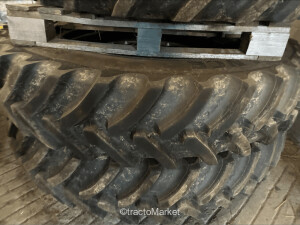 RC 380/90R50 ET 380/85/R34 ALL Distributeur d'engrais