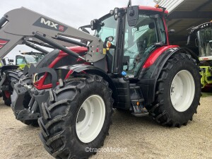VALTRA N135 + T412 Faucheuse
